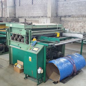 Straightening and cutting from coil machine