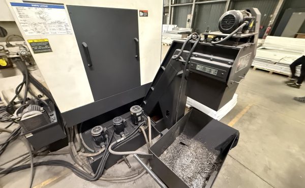 Apdirbimo centras HYUNDAI WIA F400 CNC / #312